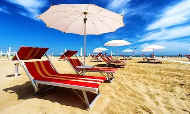 Clubhotel Residence Cesenatico 3*,